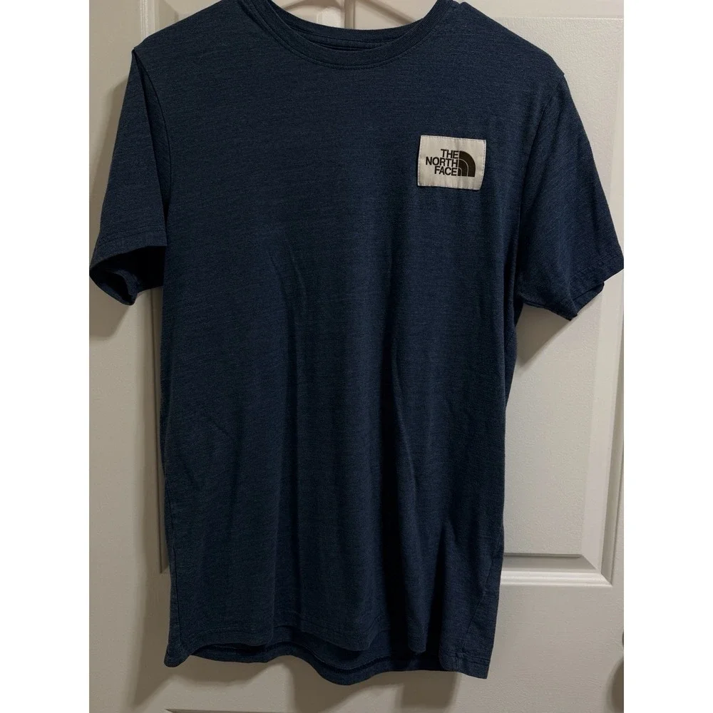 The North Face Men's Medium Heather-Ed Blue Box Logo Patch / Graphic Tee